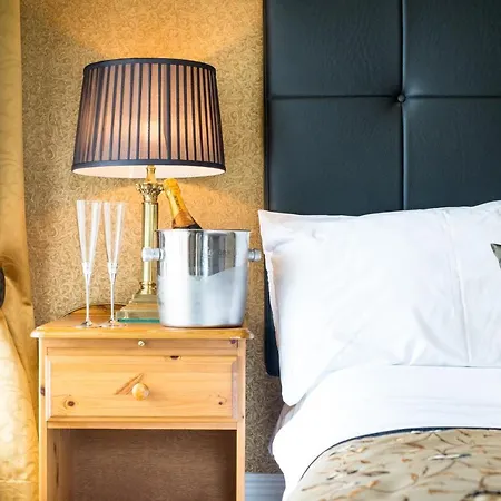 Towers غلينبييْ