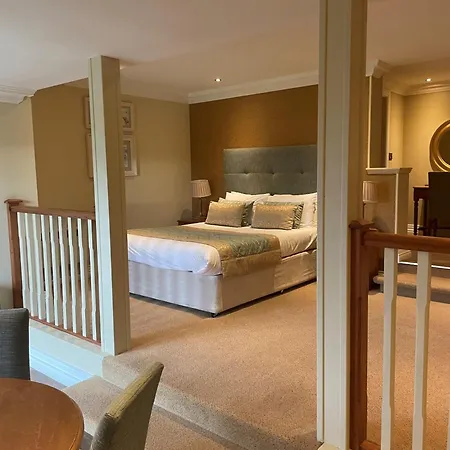 Towers Hotel 3*